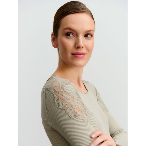 RW Baybay LS Regular Lace T-shirt