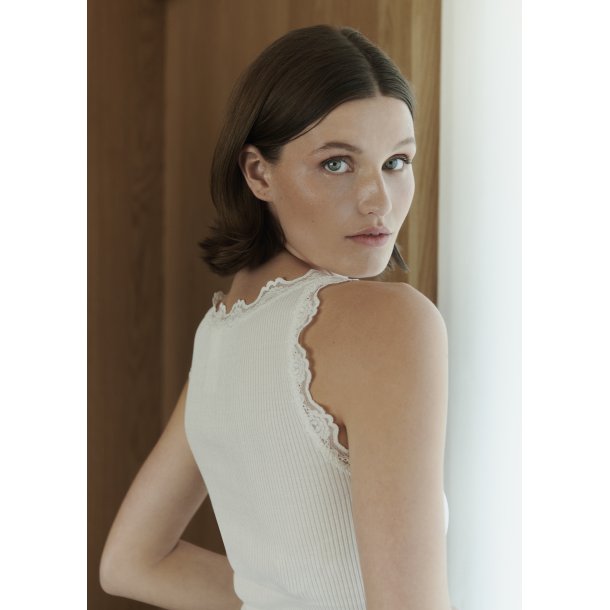 Silk top regular w/vintage lace