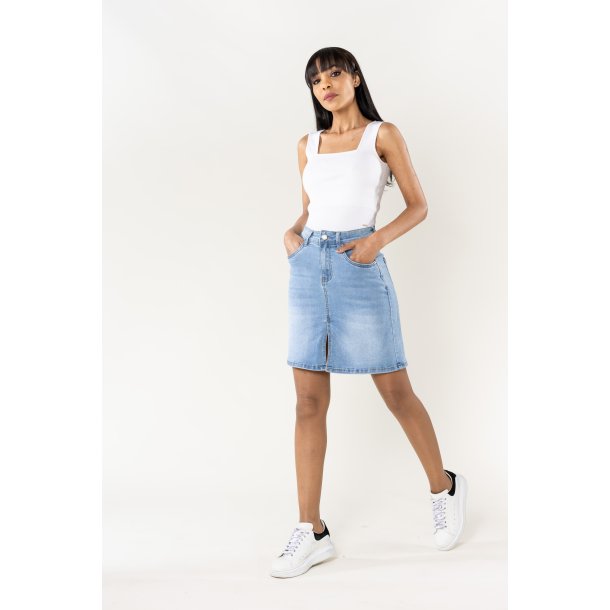 Denim slit skirt